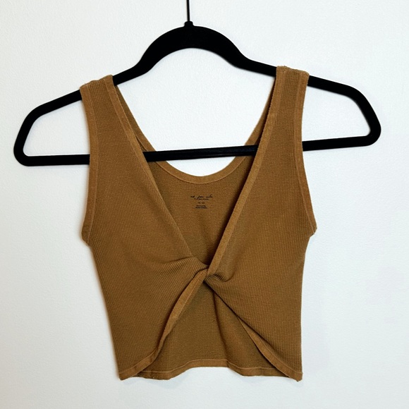 Urban Outfitters Out From Under Twist Front Tank, size Large - Picture 5 of 5